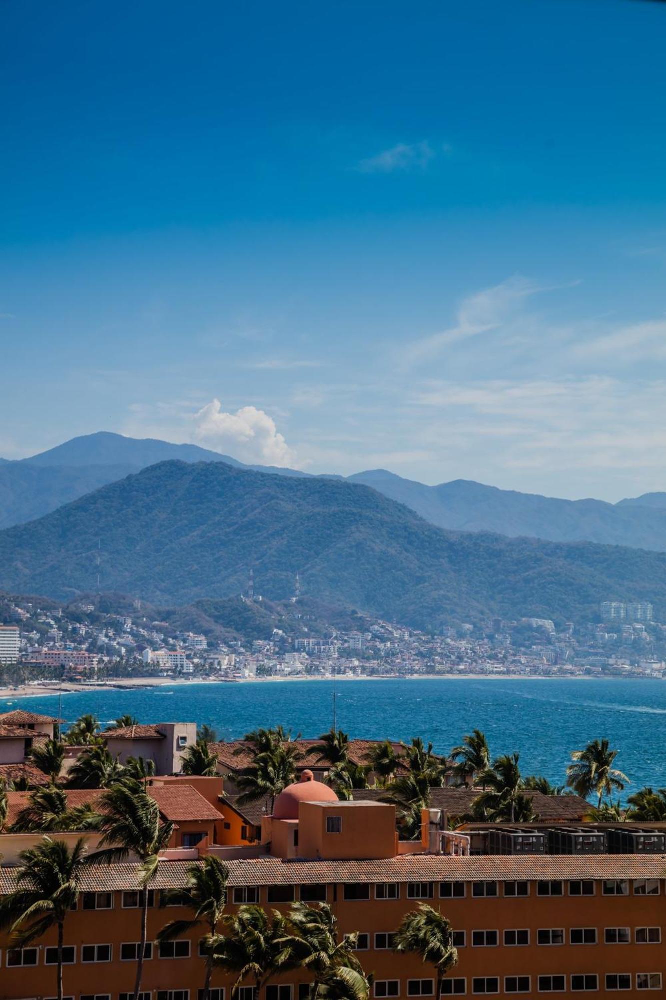 Hotel One Puerto Vallarta Aeropuerto Zewnętrze zdjęcie