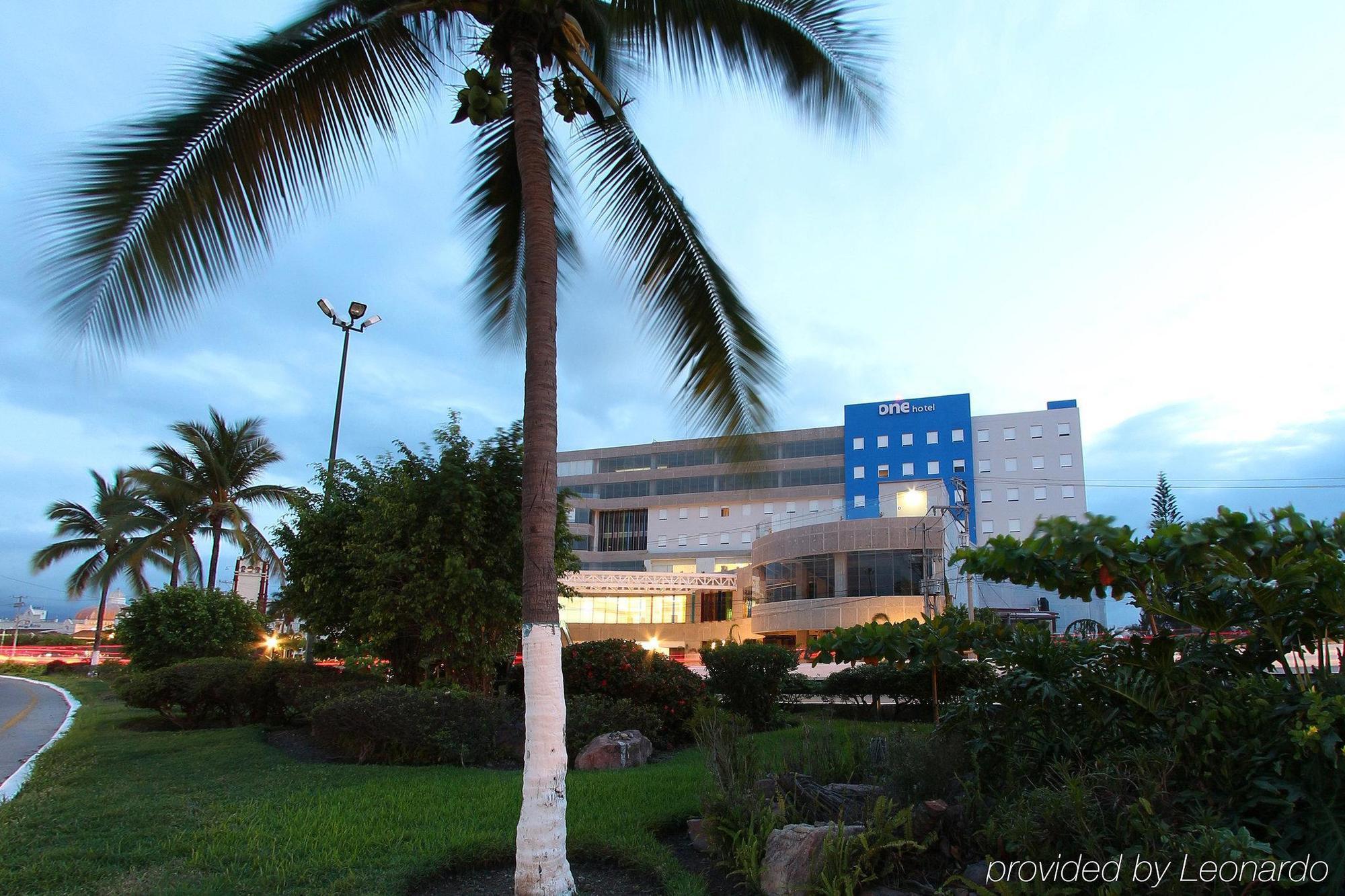 Hotel One Puerto Vallarta Aeropuerto Zewnętrze zdjęcie