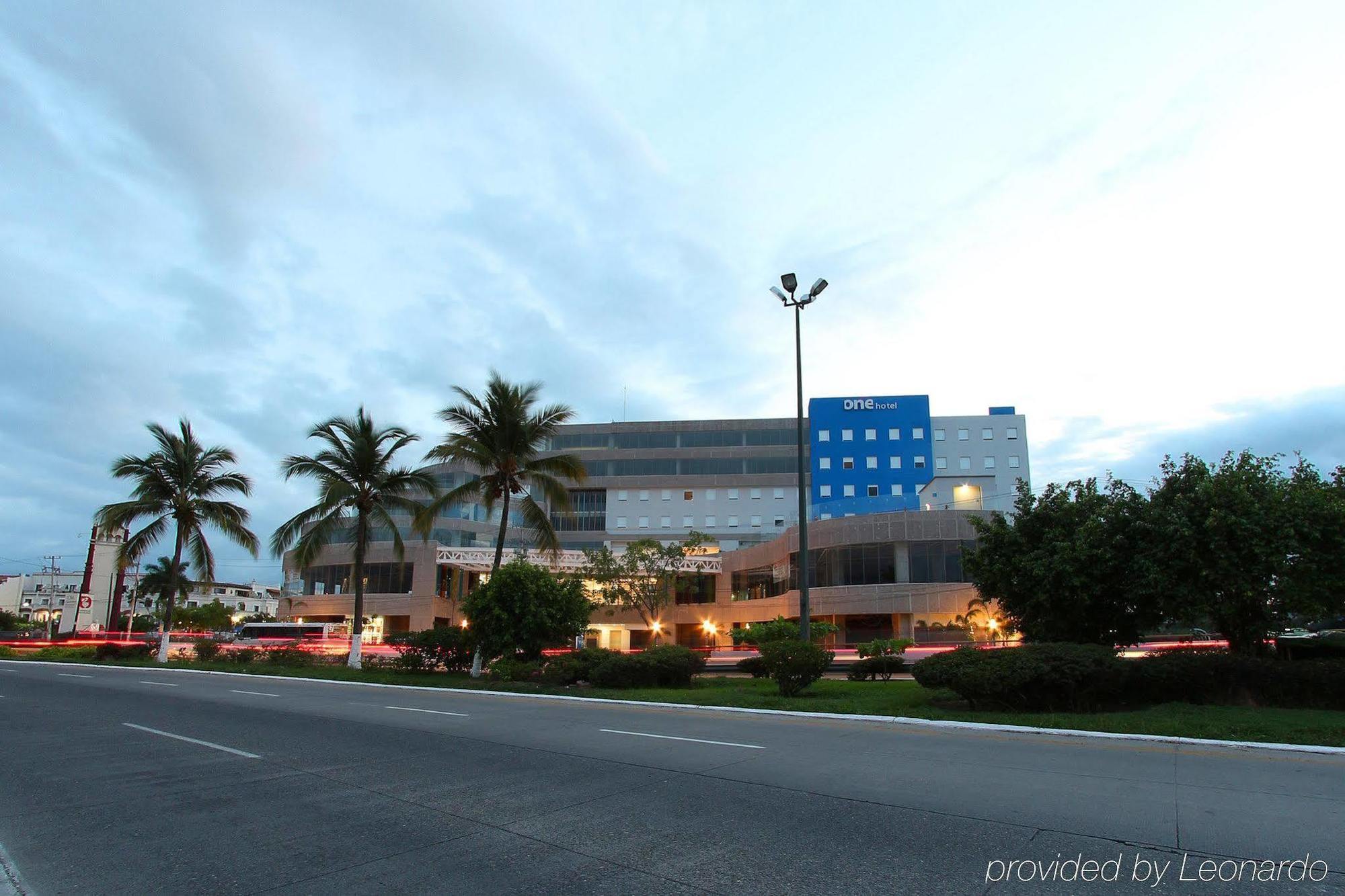 Hotel One Puerto Vallarta Aeropuerto Zewnętrze zdjęcie