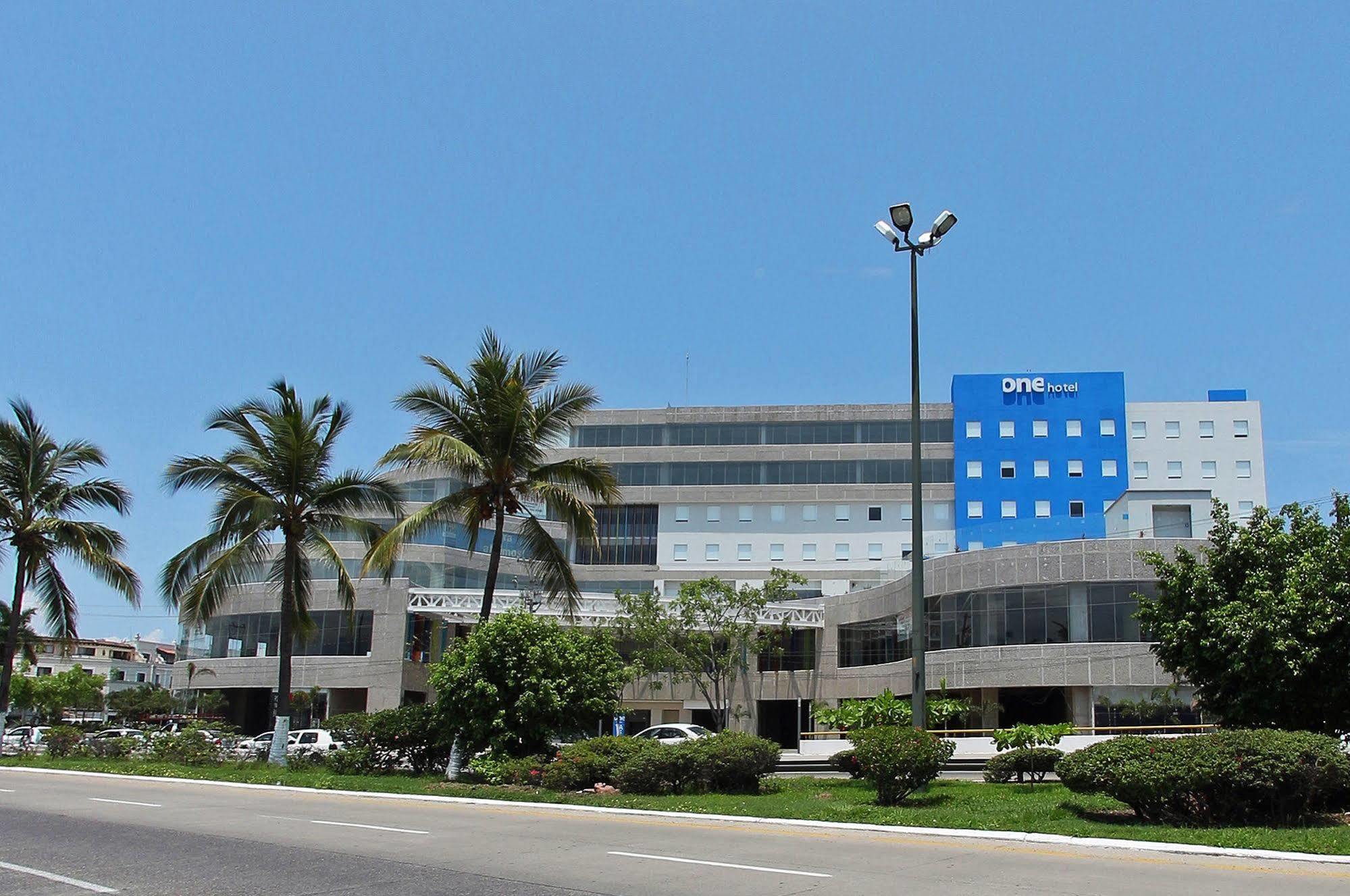 Hotel One Puerto Vallarta Aeropuerto Zewnętrze zdjęcie